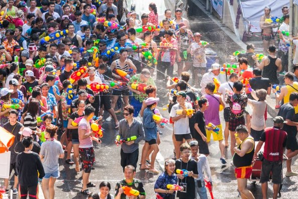 Sejarah Songkran Merayakan Tahun Baru Thailand dengan Penuh Keceriaan dan Tradisi
